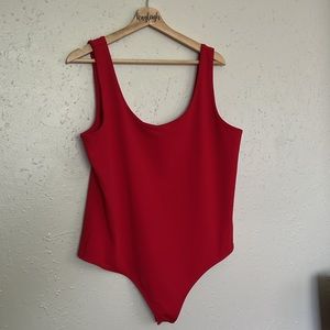 ‼️Body Contour High Compression Matte Scoop Neck Thong Bodysuit